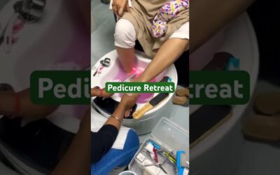 Pedicure || Spa 😌|| Relaxing Foot Massage || #spa #pedicure #footspa #relaxing #parlour #ytshorts